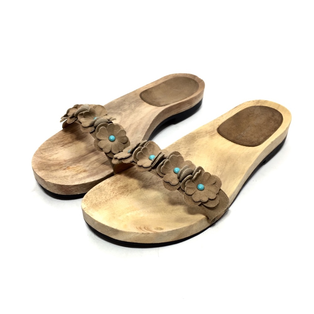🌹 RALPH LAUREN COLLECTION Sand Suede Flower Slides🌹